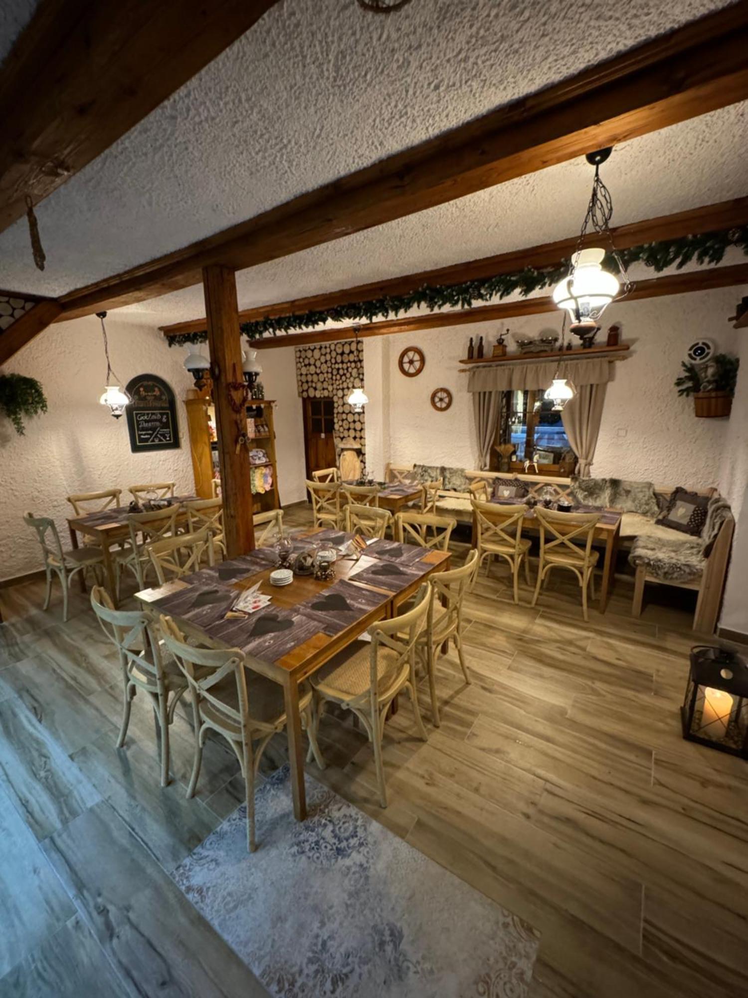 Pension & Restaurant Krakonos Harrachov Buitenkant foto